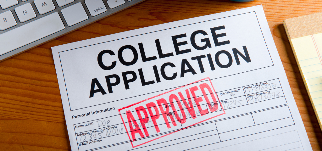 4 Small Ways to Strengthen Your College Applications This School Year